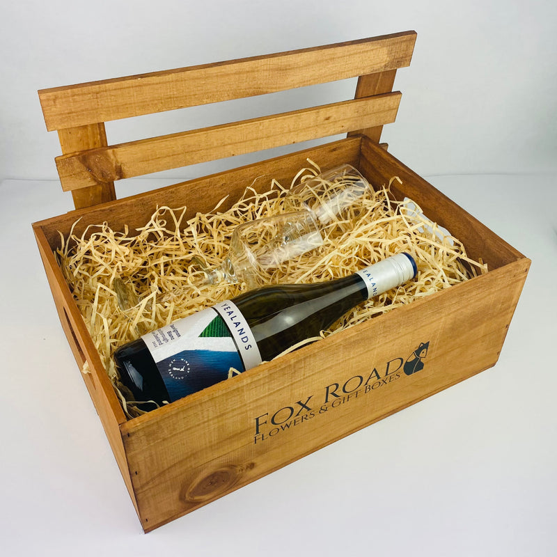 Marlborough wine with glasses gift box