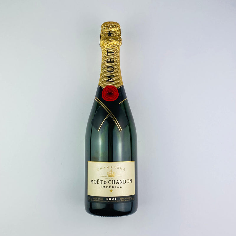 Moet NZ wine gift