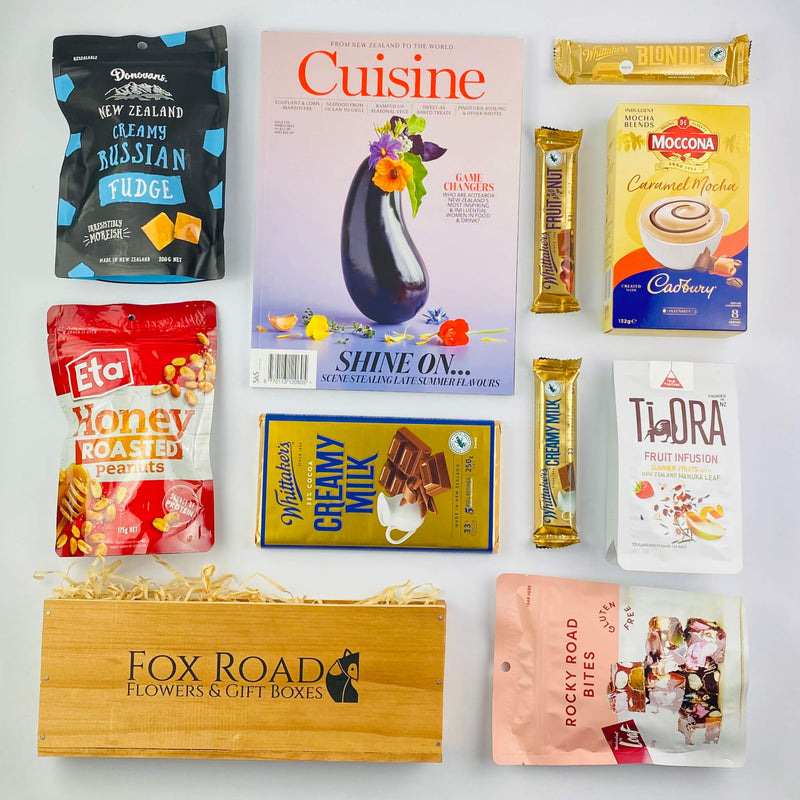 Cuisine Magazine with snacks in wooden gift box